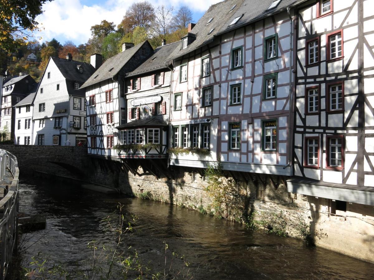 Historisches Haus Im Herzen Von Моншау Екстер'єр фото