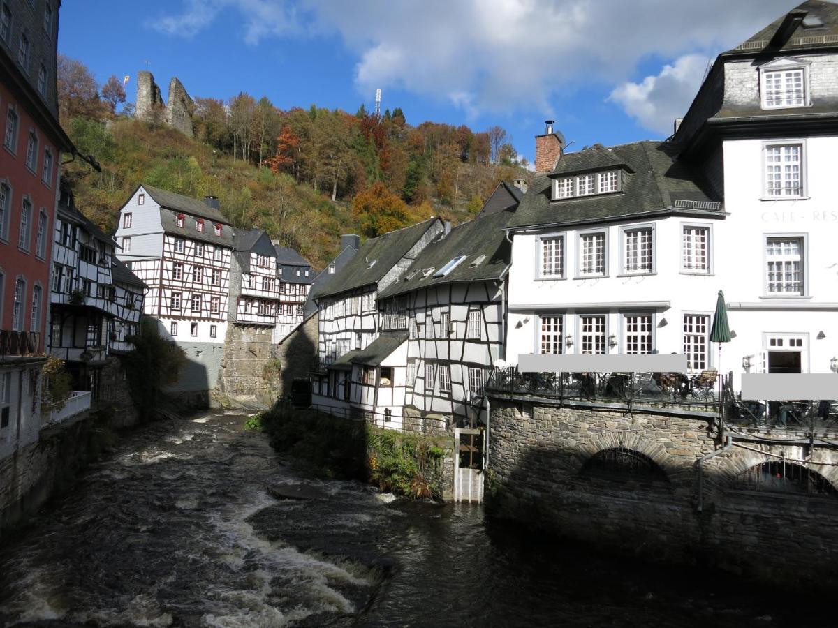 Historisches Haus Im Herzen Von Моншау Екстер'єр фото