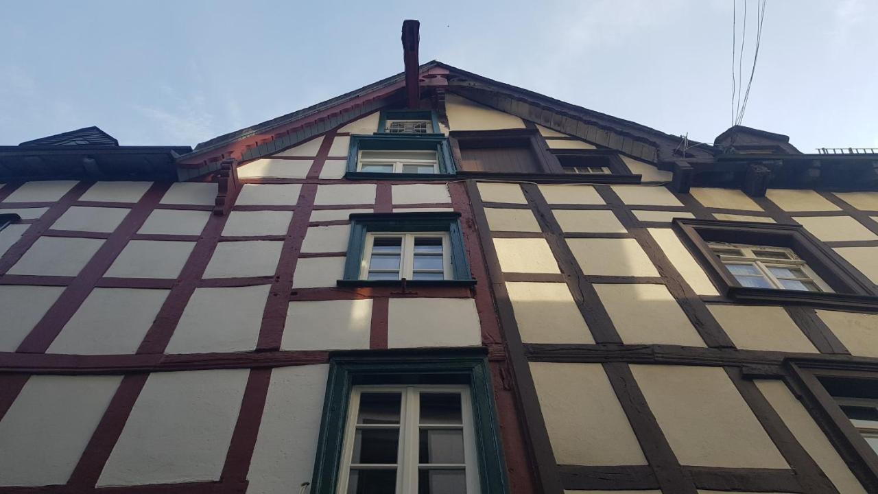 Historisches Haus Im Herzen Von Моншау Екстер'єр фото